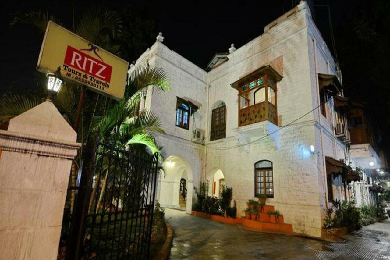 Hotel Ritz Púna Kültér fotó