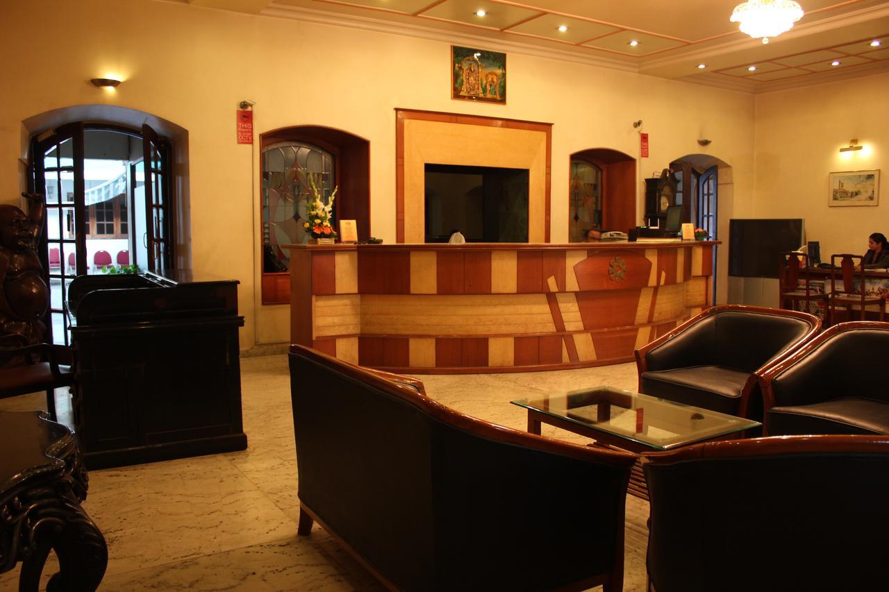 Hotel Ritz Púna Kültér fotó
