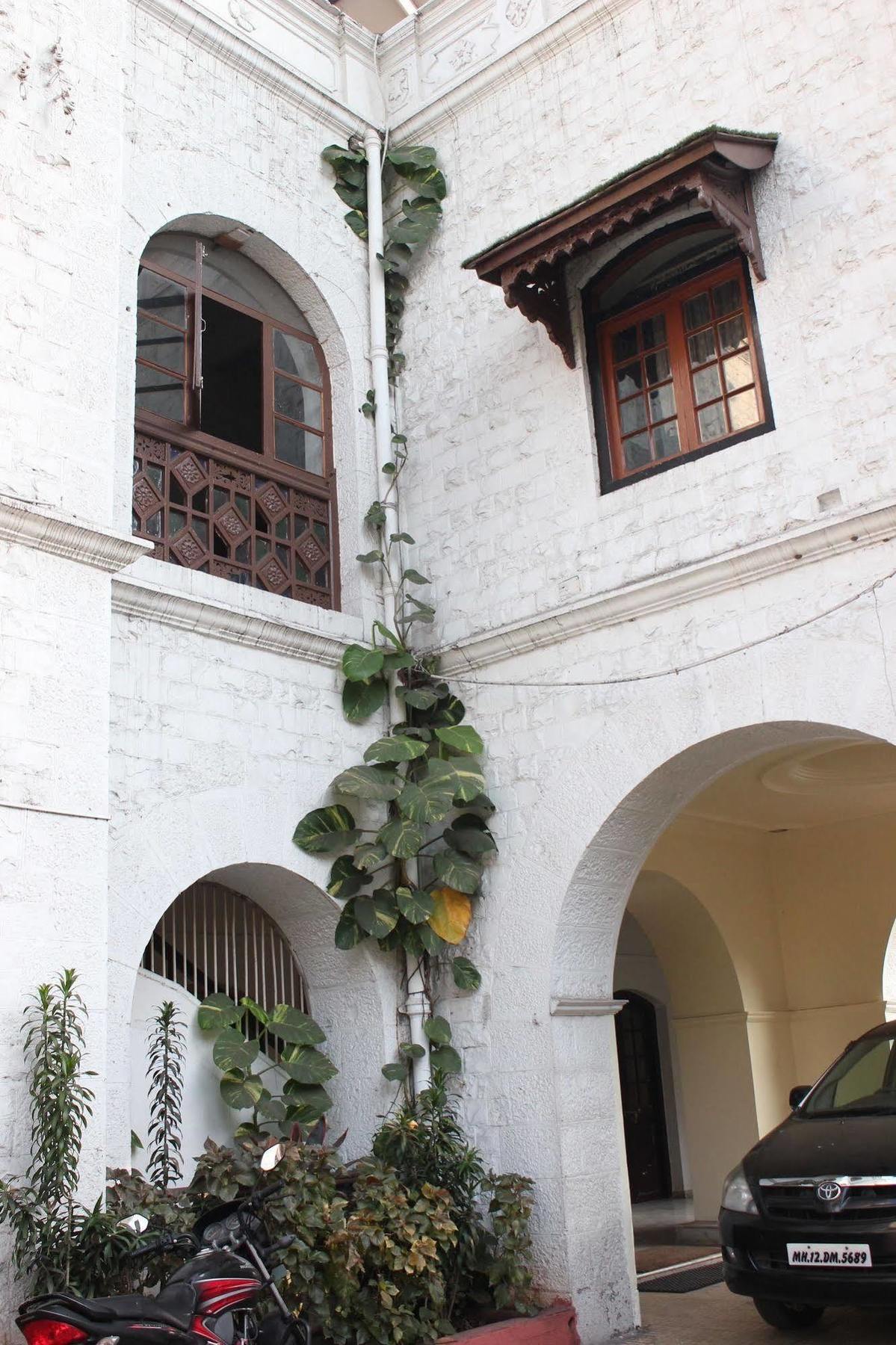 Hotel Ritz Púna Kültér fotó