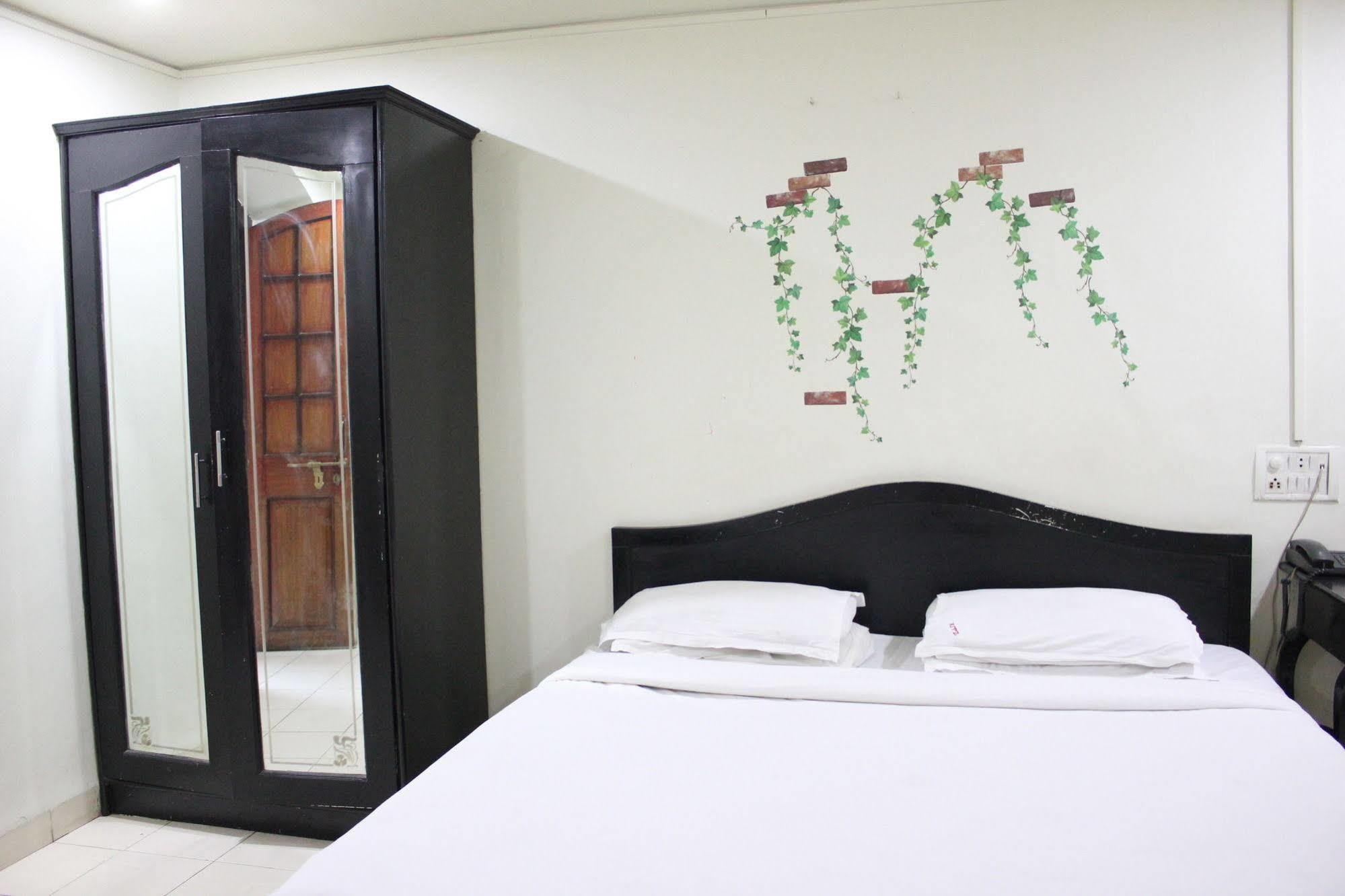 Hotel Ritz Púna Kültér fotó