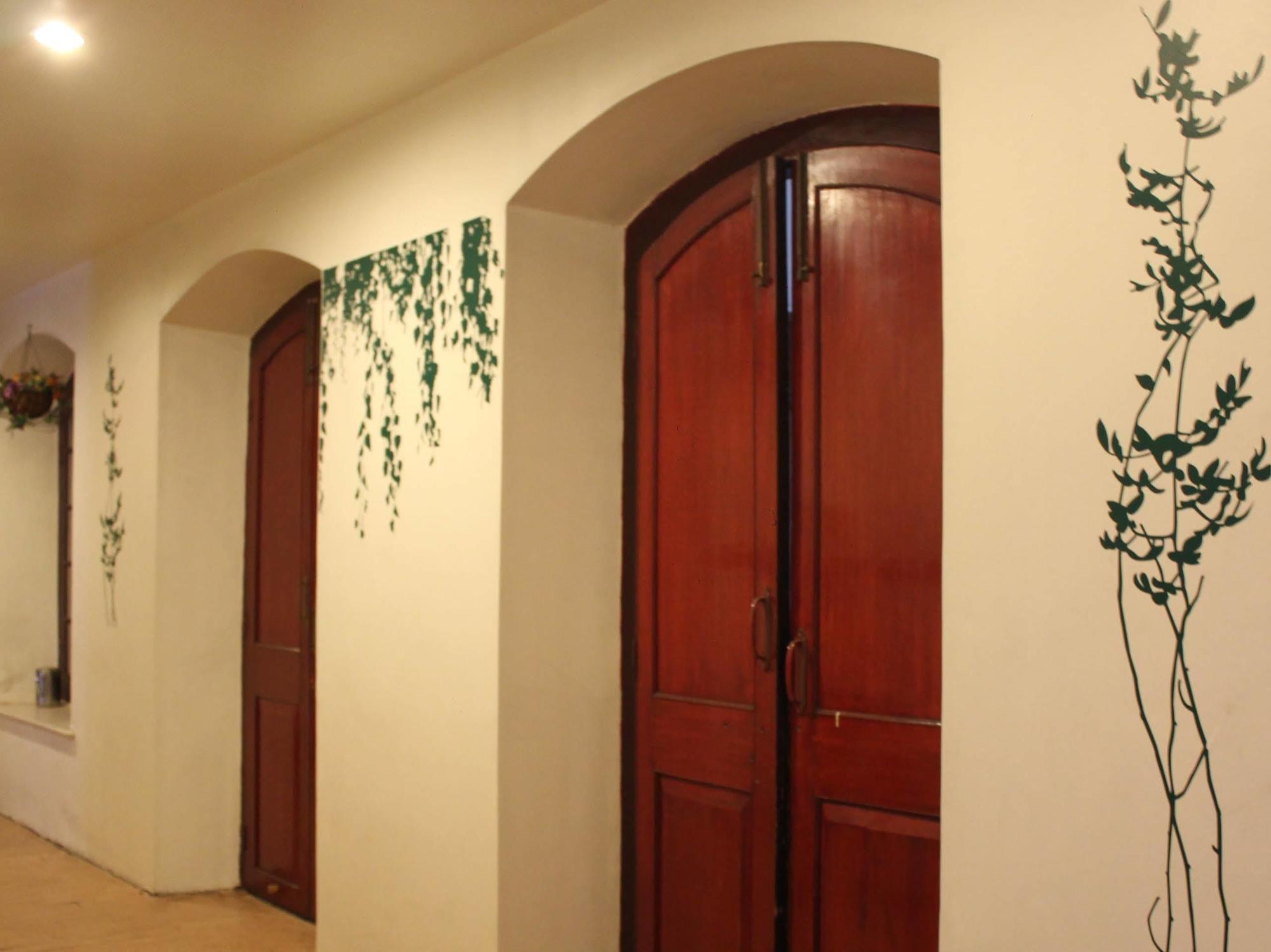 Hotel Ritz Púna Kültér fotó